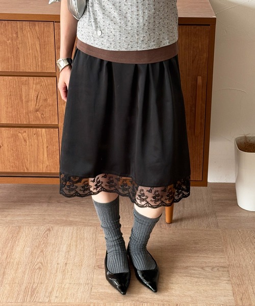 MUHET(ミュエータ)の「satin lace skirt / サテンレーススカート(スカート・レディース・ブラック/オフホワイト・MEDIUM/LARGE)」の18枚目の写真