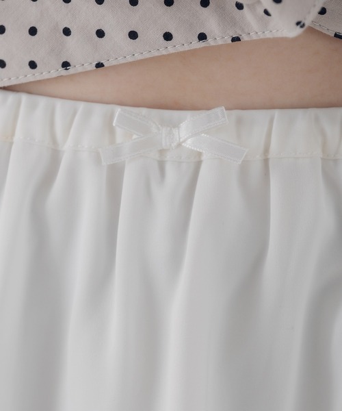 MUHET(ミュエータ)の「satin lace skirt / サテンレーススカート(スカート・レディース・ブラック/オフホワイト・MEDIUM/LARGE)」の9枚目の写真