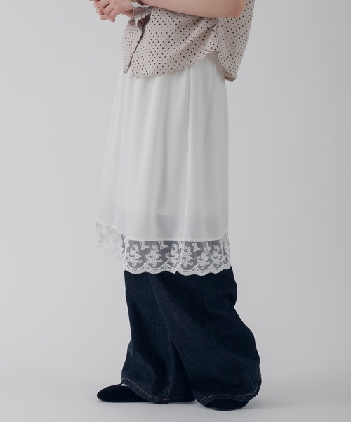 MUHET(ミュエータ)の「satin lace skirt / サテンレーススカート(スカート・レディース・ブラック/オフホワイト・MEDIUM/LARGE)」の6枚目の写真