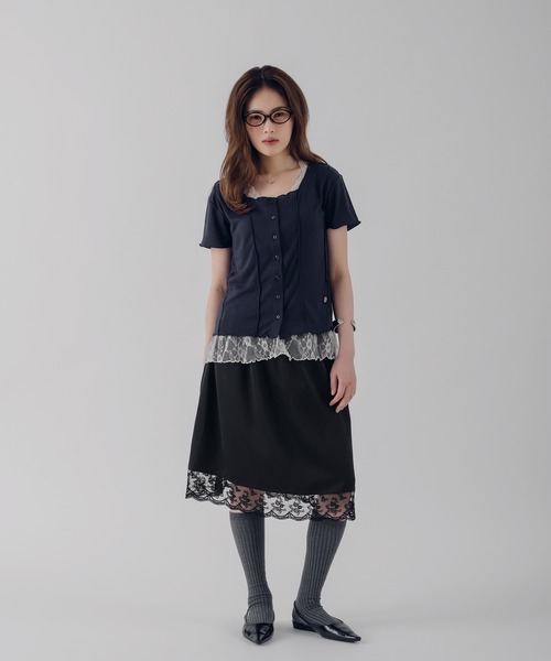 MUHET(ミュエータ)の「satin lace skirt / サテンレーススカート(スカート・レディース・ブラック/オフホワイト・MEDIUM/LARGE)」の22枚目の写真