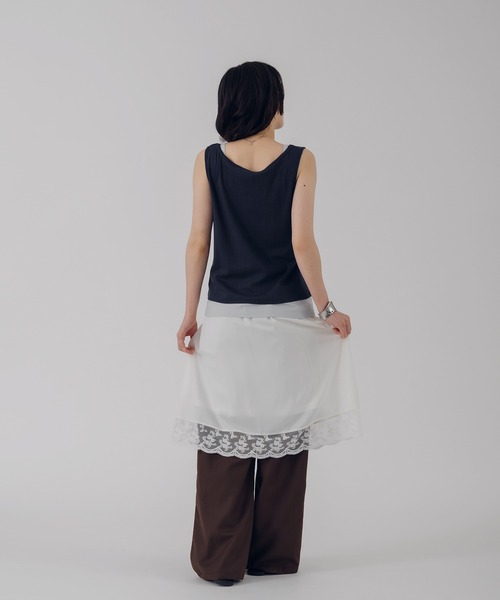 MUHET(ミュエータ)の「satin lace skirt / サテンレーススカート(スカート・レディース・ブラック/オフホワイト・MEDIUM/LARGE)」の16枚目の写真
