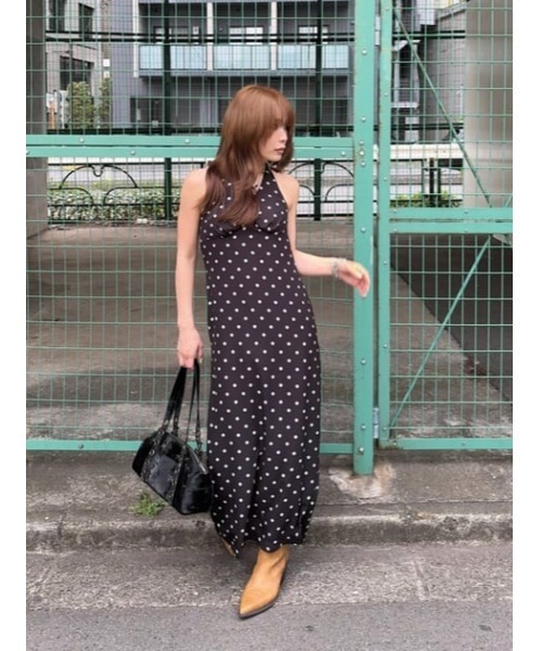 LAGUA GEM(ラグアジェム)の「HALTER NECK DOT ワンピース(ワンピース・レディース・ホワイト/ブラック・SMALL/MEDIUM)」の12枚目の写真
