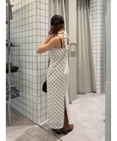 LAGUA GEM(ラグアジェム)の「HALTER NECK DOT ワンピース(ワンピース・レディース・ホワイト/ブラック・SMALL/MEDIUM)」の16枚目の写真