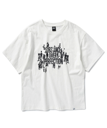SUPERSUB（スーパーサブ）の「オーバーパーフェクション クロップ半袖Tシャツ - ホワイト（Tシャツ/カットソー）」