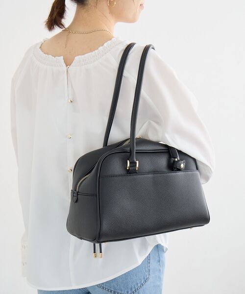 le.coeur blanc(ルクールブラン)の「ロングハンドルボストンバッグ(ボストンバッグ・レディース・グレイッシュベージュ/ブラック/ブラウン・FREE)」の16枚目の写真