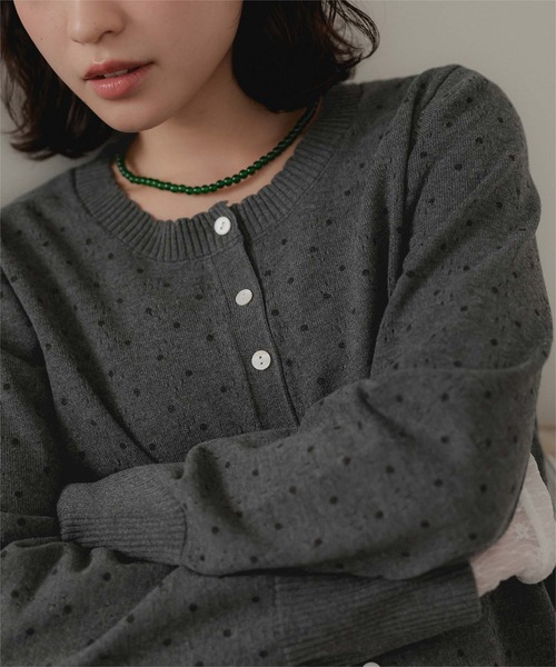miette(ミエット)の「アイレットレース柄ニットカーディガン(カーディガン/ボレロ・レディース・チャコール/アイボリー/ブラウン/ブラック・FREE)」の18枚目の写真