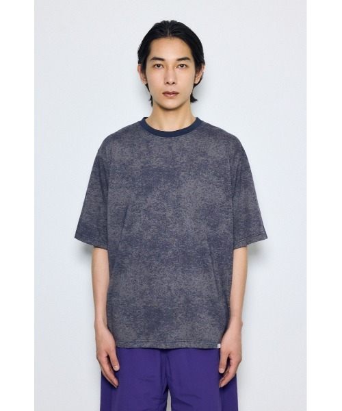 AZUL by moussy（アズールバイマウジー）の「総柄半袖TEE（Tシャツ/カットソー・メンズ・グレー系その他/ブルー系その他3・MEDIUM/LARGE）」の7枚目の写真