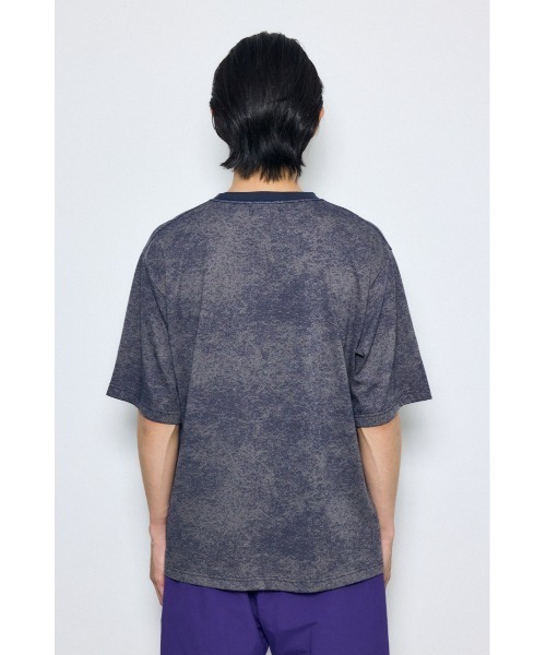 AZUL by moussy（アズールバイマウジー）の「総柄半袖TEE（Tシャツ/カットソー・メンズ・グレー系その他/ブルー系その他3・MEDIUM/LARGE）」の9枚目の写真