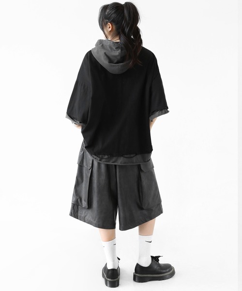 minsobi(ミンソビ)の「レイヤード風ドッキングデザイン 切りっぱなし 半袖 パーカー(ユニセックス)(Tシャツ/カットソー・メンズ・ブラック・FREE)」の15枚目の写真