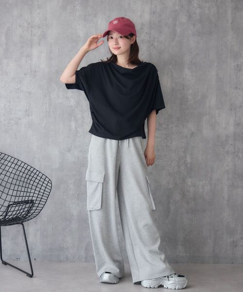 RETRO GIRL（レトロガール）の「【接触冷感】ドレープ半袖TEE（Tシャツ/カットソー・レディース・オフホワイト/ブラック/イエロー・FREE）」の9枚目の写真