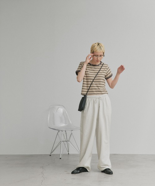 ad thie(アドティエ)の「コンパクト ランダムボーダー リンガー Tシャツ(Tシャツ/カットソー・レディース・アイボリー/ブルー/グレー/ブラウン・FREE)」の7枚目の写真