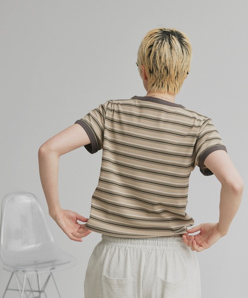 ad thie(アドティエ)の「コンパクト ランダムボーダー リンガー Tシャツ(Tシャツ/カットソー・レディース・アイボリー/ブルー/グレー/ブラウン・FREE)」の9枚目の写真