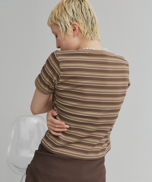 ad thie(アドティエ)の「コンパクト ランダムボーダー リンガー Tシャツ(Tシャツ/カットソー・レディース・アイボリー/ブルー/グレー/ブラウン・FREE)」の18枚目の写真