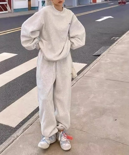 boemy(ボエミー)の「ワンポイント ロゴスウェット 上下セット(スウェット・レディース・グレー/ブラック・M/L/XL)」の13枚目の写真
