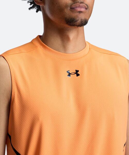 UNDER ARMOUR(アンダーアーマー)の「UAアーマードライ スリーブレス シャツ(トレーニング/メンズ)(タンクトップ・メンズ・オレンジ系・L/XL/M/S/2XL)」の4枚目の写真