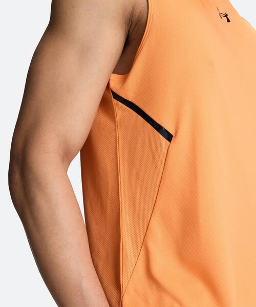 UNDER ARMOUR(アンダーアーマー)の「UAアーマードライ スリーブレス シャツ(トレーニング/メンズ)(タンクトップ・メンズ・オレンジ系・L/XL/M/S/2XL)」の5枚目の写真