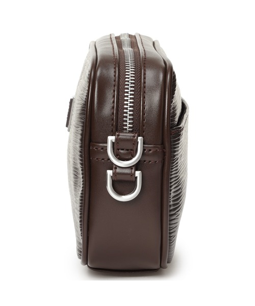 Guess(ゲス)の「MILANO Camera Bag S ショルダーバッグ カメラバッグ(ショルダーバッグ・メンズ・ダークブラウン/ブラック・ONE SIZE)」の4枚目の写真