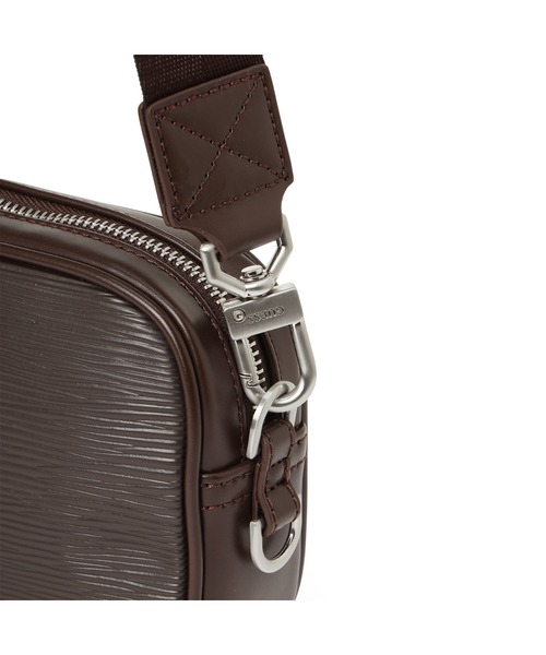 Guess(ゲス)の「MILANO Camera Bag S ショルダーバッグ カメラバッグ(ショルダーバッグ・メンズ・ダークブラウン/ブラック・ONE SIZE)」の7枚目の写真