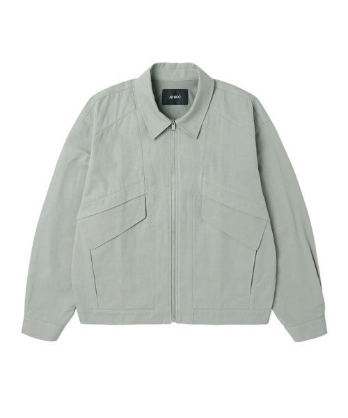 ADHOC(アドホック)の「男性 シングルフラップポケット ジップアップジャンパー (LT-KHAKI) (HA3UJ13-62)(その他アウター・メンズ・その他・105/100/95)」の1枚目の写真