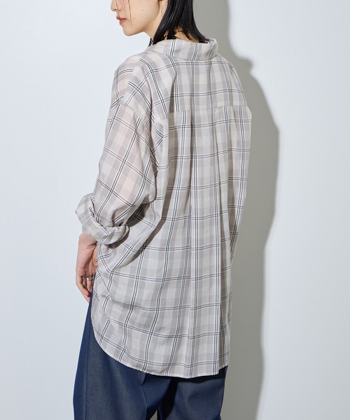 ADAM ET ROPE'（アダムエロペ）の「【サステナブル】チェック&ソリッド スリットシャツ（シャツ/ブラウス・レディース・サックスブルー/ブラウン系その他/オフホワイト/ホワイト・FREE）」の14枚目の写真
