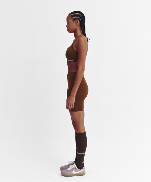 MENASOO(ミナス)の「Cross Strap Bra Top_Brown(チューブトップ・レディース・ブラウン・MEDIUM/LARGE/SMALL)」の3枚目の写真