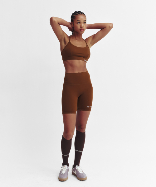MENASOO(ミナス)の「Cross Strap Bra Top_Brown(チューブトップ・レディース・ブラウン・MEDIUM/LARGE/SMALL)」の7枚目の写真