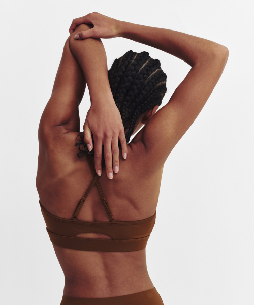 MENASOO(ミナス)の「Cross Strap Bra Top_Brown(チューブトップ・レディース・ブラウン・MEDIUM/LARGE/SMALL)」の10枚目の写真