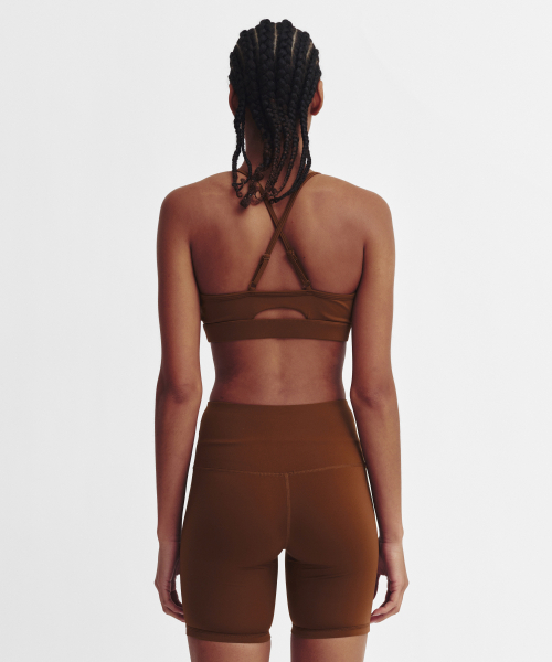 MENASOO(ミナス)の「Cross Strap Bra Top_Brown(チューブトップ・レディース・ブラウン・MEDIUM/LARGE/SMALL)」の12枚目の写真