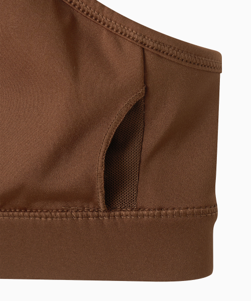 MENASOO(ミナス)の「Cross Strap Bra Top_Brown(チューブトップ・レディース・ブラウン・MEDIUM/LARGE/SMALL)」の16枚目の写真