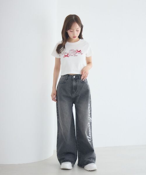 ems excite(エムズエキサイト)の「ロゴプリントデニムパンツ(デニムパンツ・レディース・ライトグレー/インディゴブルー/ケミカルウォッシュ・SMALL/MEDIUM)」の7枚目の写真