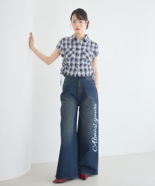 ems excite(エムズエキサイト)の「ロゴプリントデニムパンツ(デニムパンツ・レディース・ライトグレー/インディゴブルー/ケミカルウォッシュ・SMALL/MEDIUM)」の22枚目の写真