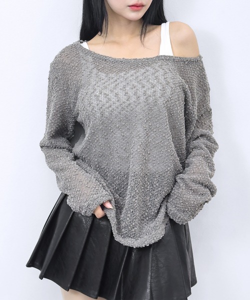 FOLLOWIN(フォロウィン)の「【2WAY/オフショルダーも可能】ポップコーンニットTシャツ(ニット/セーター・レディース・ブラック/カーキ/ライトベージュ・FREE)」の3枚目の写真