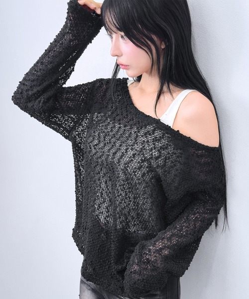 FOLLOWIN(フォロウィン)の「【2WAY/オフショルダーも可能】ポップコーンニットTシャツ(ニット/セーター・レディース・ブラック/カーキ/ライトベージュ・FREE)」の8枚目の写真