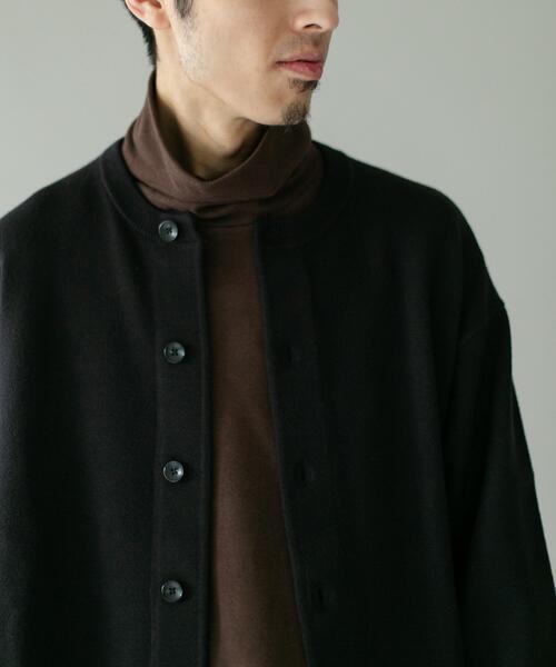 URBAN RESEARCH DOORS(アーバンリサーチドアーズ)の「タートルネック スムース ロングスリーブTシャツ(Tシャツ/カットソー・メンズ・ブラウン/チャコールグレー・LARGE/MEDIUM)」の1枚目の写真