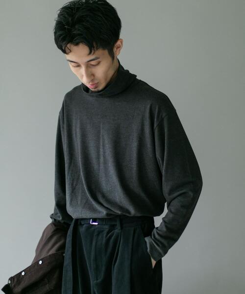 URBAN RESEARCH DOORS(アーバンリサーチドアーズ)の「タートルネック スムース ロングスリーブTシャツ(Tシャツ/カットソー・メンズ・ブラウン/チャコールグレー・LARGE/MEDIUM)」の4枚目の写真