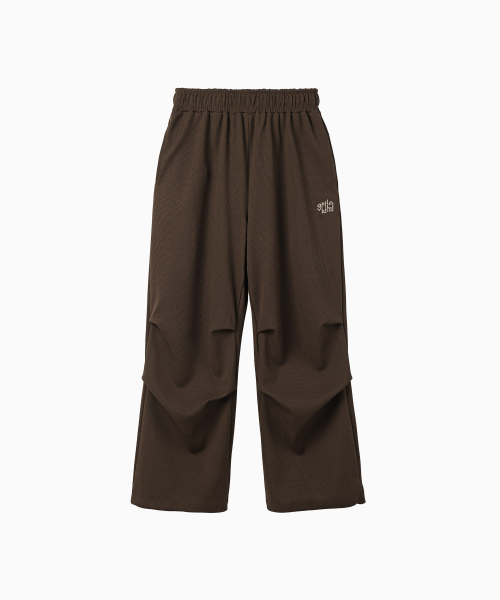 MENASOO(ミナス)の「Waffle Layered Waist Pants_Brown(スウェットパンツ・レディース・ブラウン・1/2)」の2枚目の写真