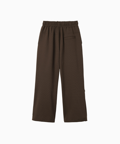 MENASOO(ミナス)の「Waffle Layered Waist Pants_Brown(スウェットパンツ・レディース・ブラウン・1/2)」の21枚目の写真