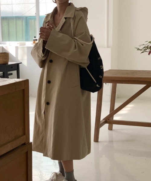 FAVORITO(ファヴォリート)の「フード付きシングルブレストコート(その他アウター・レディース・オフホワイト/ブラック/モカ・F)」の4枚目の写真