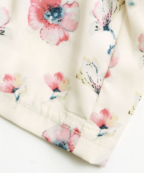 apres les cours(アプレレクール)の「花柄キャミレイヤードТシャツ 2(Tシャツ/カットソー・キッズ・オフホワイト/グレー・140/110/130/80/90/100/120)」の11枚目の写真