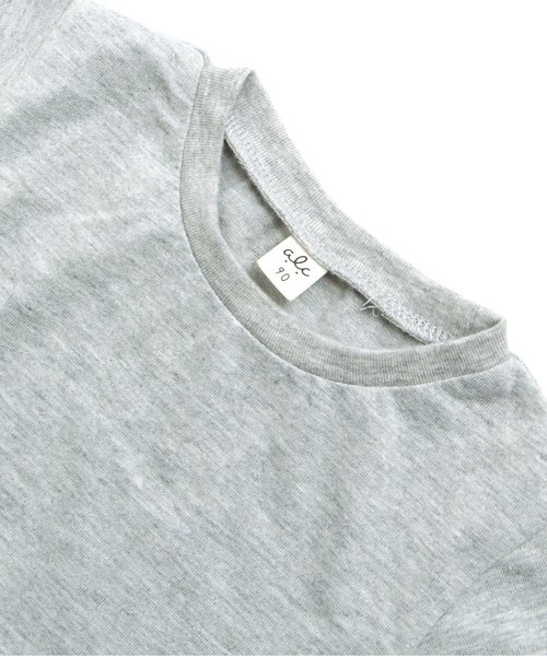 apres les cours(アプレレクール)の「花柄キャミレイヤードТシャツ 2(Tシャツ/カットソー・キッズ・オフホワイト/グレー・140/110/130/80/90/100/120)」の6枚目の写真