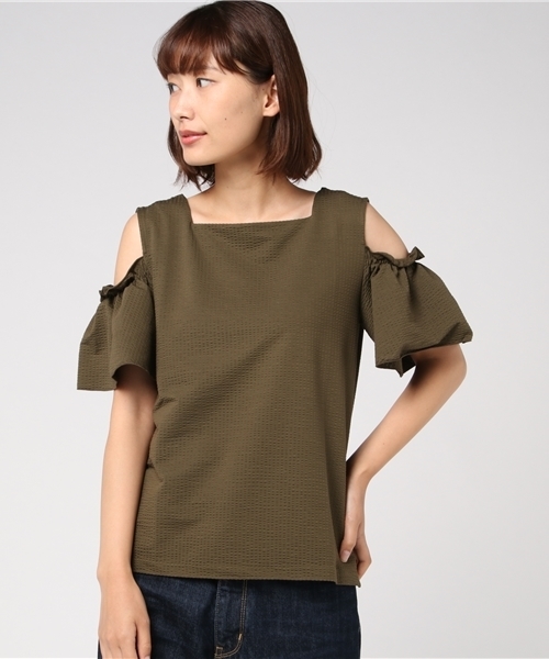 Khaju(カージュ)の「Khaju:オフショルダーフリルトップス(Tシャツ/カットソー・レディース・ブラック/カーキ/エンジ・ONE SIZE)」の12枚目の写真