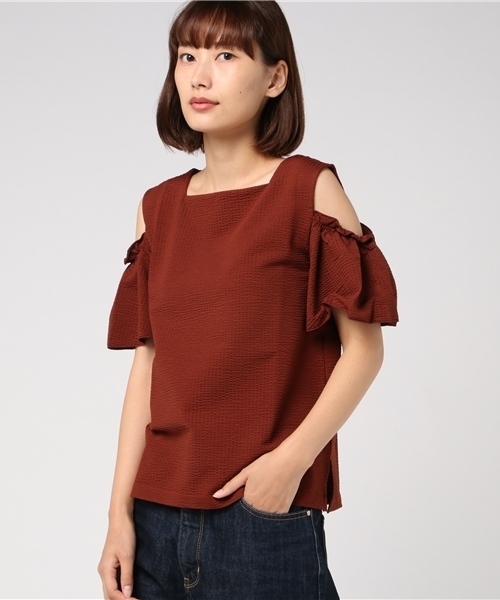 Khaju(カージュ)の「Khaju:オフショルダーフリルトップス(Tシャツ/カットソー・レディース・ブラック/カーキ/エンジ・ONE SIZE)」の11枚目の写真
