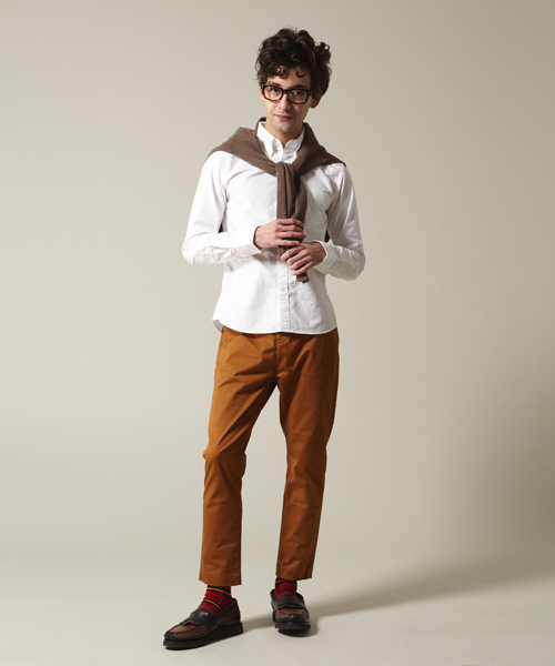 BEAMS(ビームス)の「○BEAMS / SKINNY オックスBDシャツ(シャツ/ブラウス・メンズ・ホワイト/ブラック/イエロー/ネイビー/パープル/ブルー・SMALL/MEDIUM/LARGE)」の12枚目の写真