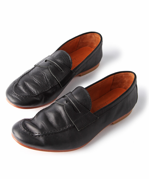 And A(アンドエー)の「COIN LOAFER (ARCOLLETTA PADRONE)(その他シューズ・メンズ・ライトブラウン/ブラック・25.5cm/26.5cm)」の2枚目の写真