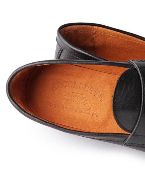And A(アンドエー)の「COIN LOAFER (ARCOLLETTA PADRONE)(その他シューズ・メンズ・ライトブラウン/ブラック・25.5cm/26.5cm)」の8枚目の写真
