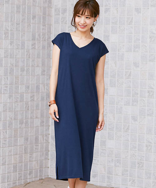 Pierrot(ピエロ)の「Iラインフレンチスリーブロングワンピース/レーヨン混 シンプル 無地 半袖ワンピース Tシャツワンピ(ワンピース・レディース・ネイビー/杢グレー/ブラック/ピンク系その他/ブルー系その他/カーキ/ブラウン系その他/ブラック系その他/ブルー系その他2/モカ/ブルー・M/L)」の15枚目の写真
