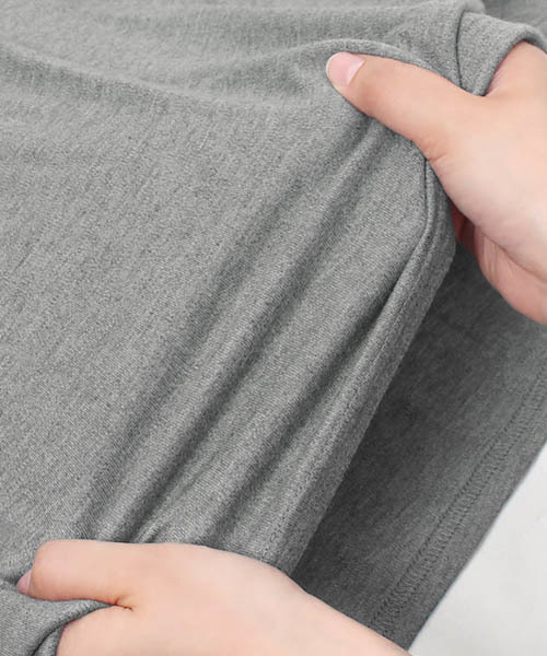 Pierrot(ピエロ)の「Iラインフレンチスリーブロングワンピース/レーヨン混 シンプル 無地 半袖ワンピース Tシャツワンピ(ワンピース・レディース・ネイビー/杢グレー/ブラック/ピンク系その他/ブルー系その他/カーキ/ブラウン系その他/ブラック系その他/ブルー系その他2/モカ/ブルー・M/L)」の22枚目の写真