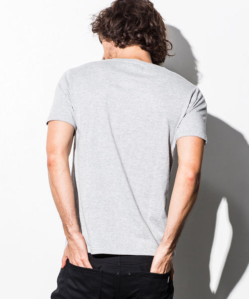 NUMBER (N)INE DENIM(ナンバーナインデニム)の「NUMBER (N)INE DENIM(ナンバーナインデニム)ポイントロゴVネックTシャツ(Tシャツ/カットソー・メンズ・ホワイト/ブラック/グレー・SMALL/MEDIUM/LARGE/X-LARGE)」の7枚目の写真
