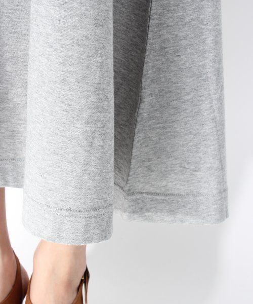 GLOBAL WORK(グローバルワーク)の「【GLOBAL WORK】カットマキシノースリーブワンピース(チュニック・レディース・グレー/ネイビー/パープル/グレー系その他/ブルー系その他/イエロー/オレンジ/その他・LARGE/MEDIUM)」の14枚目の写真