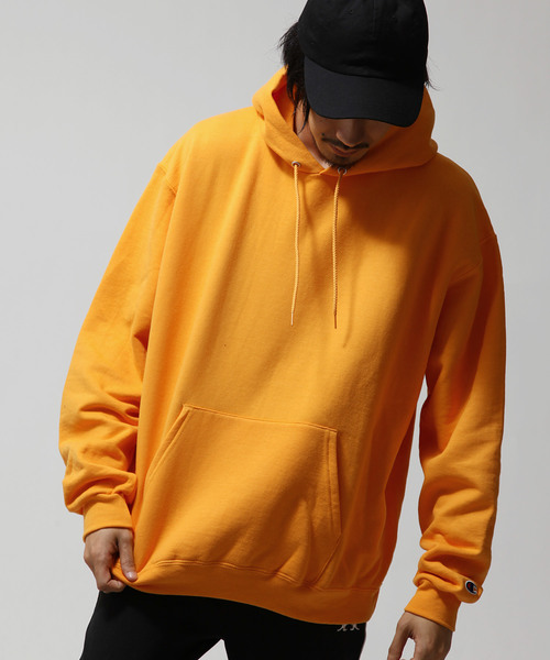 Champion(チャンピオン)の「【Champion】 プルオーバーパーカー/ビッグパーカー(パーカー・メンズ・ブラック/マルーン/ブルー系その他/ダークグリーン/レッド系その他/ロイヤルブルー/レッド/レッド系その他2/オレンジ/シルバーグレー/ホワイト/ネイビー/シルバー/ブルー系その他2/ゴールド・MEDIUM/LARGE/SMALL/X-LARGE)」の15枚目の写真